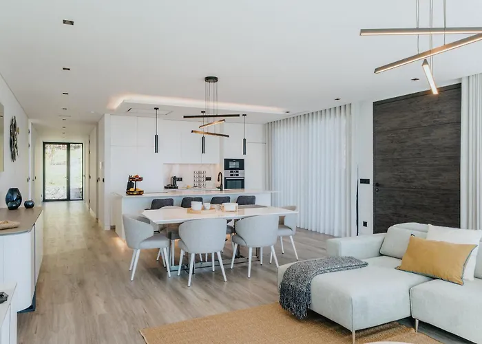 Villa Guindaste Ii Luxury With Pool & Sea View *