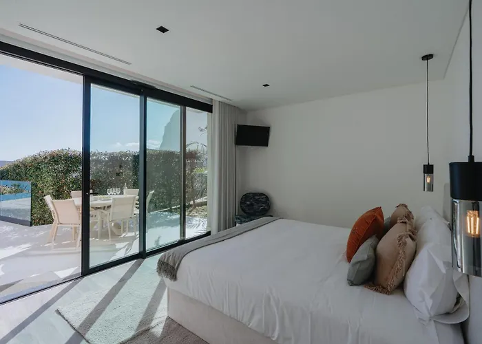 Villa Guindaste Ii Luxury With Pool & Sea View *